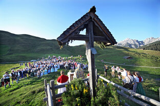 Kallbrunnalm Kräuterweihe im Bauernherbst